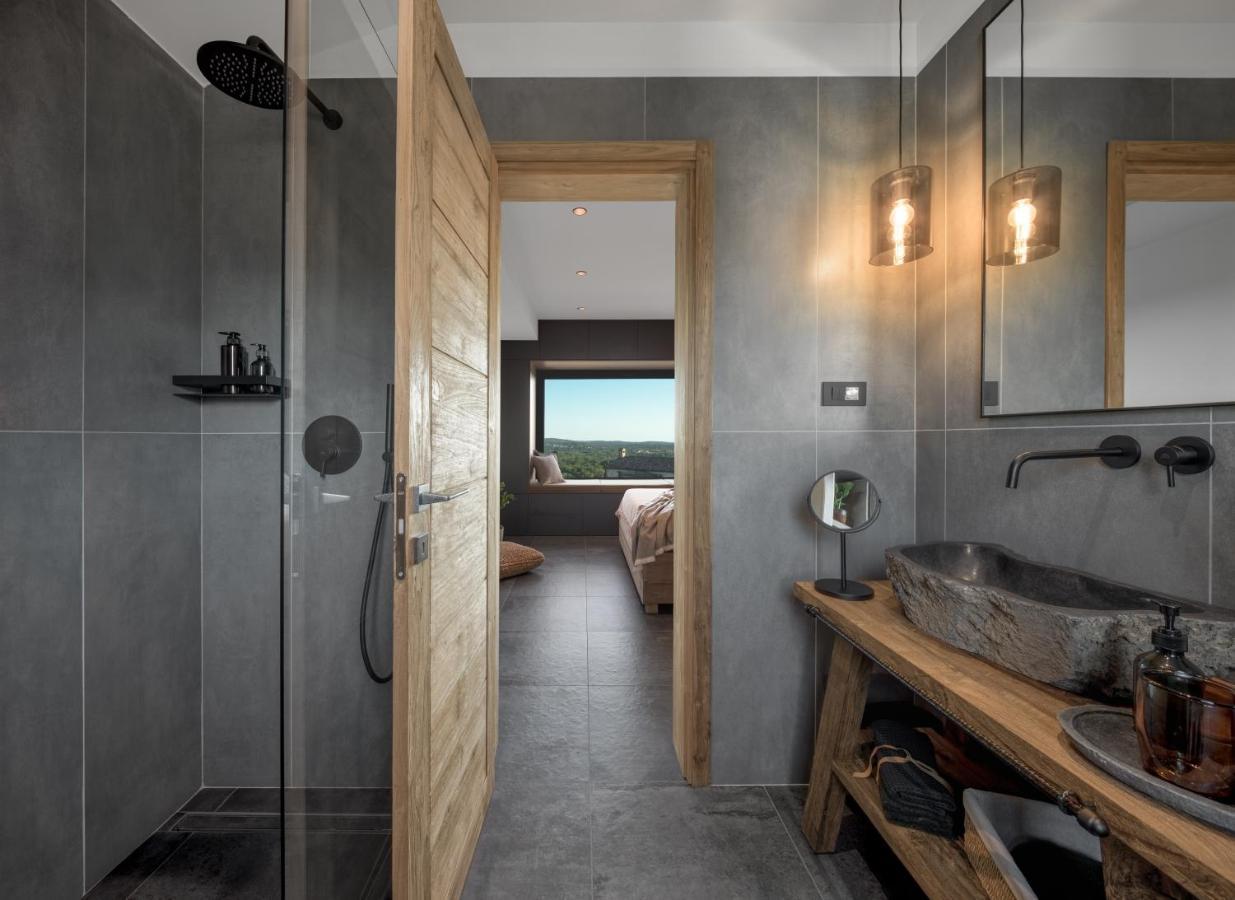 Villa Merapi Sveti Lovreč Pazenatički Exterior foto